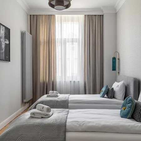 Lion -juicy Premium Familly 200 M From The Sea Apartment